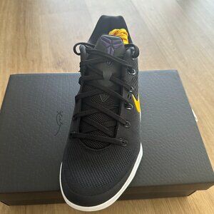 Nike Black and Yellow Sneakers